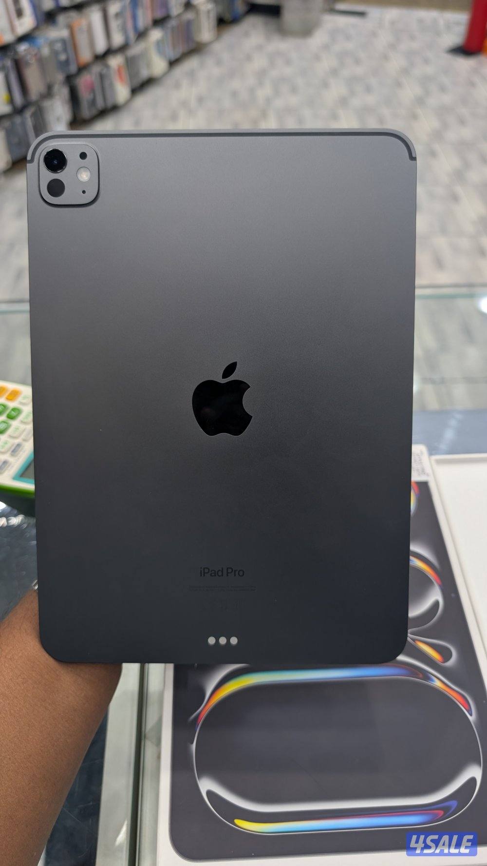 Apple iPad pro M4 (11 inch)3