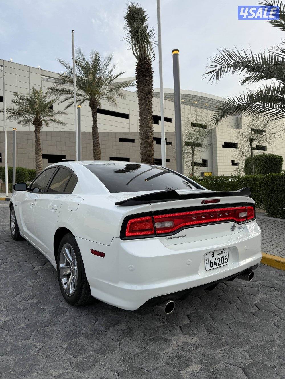 دودج شارجر كامل المواصفات ٢٠١٢3