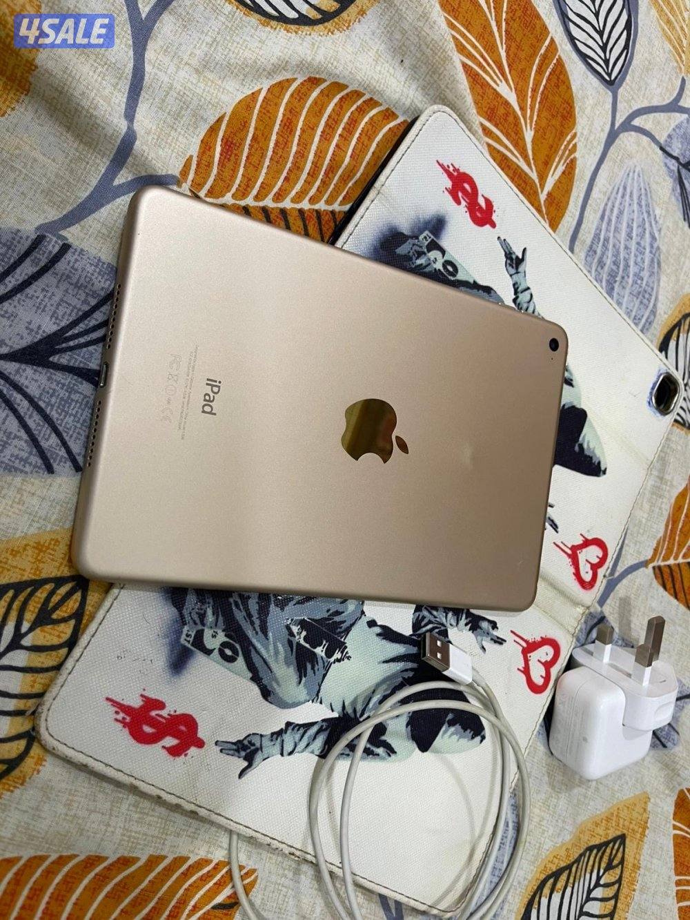 ايباد ميني 4 فور 128 قيقا مع الشاحن4