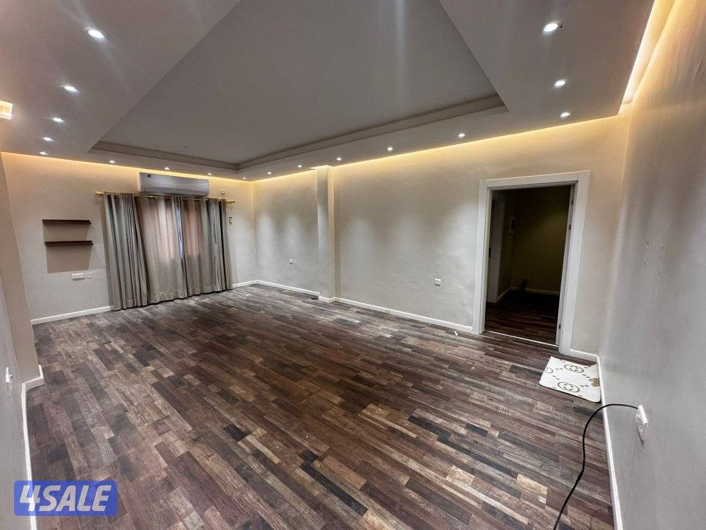 للايجار شقة في القصور ق10