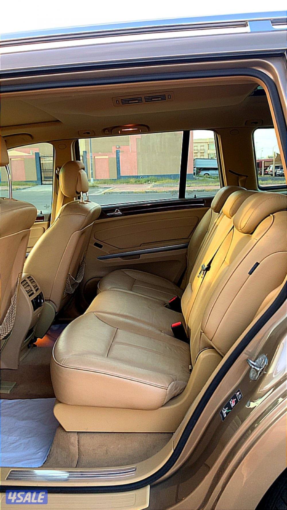 للبيع مرسيدس GL450 كامل المواصفات السياره حالتها ممتازه و شرط الفحص8