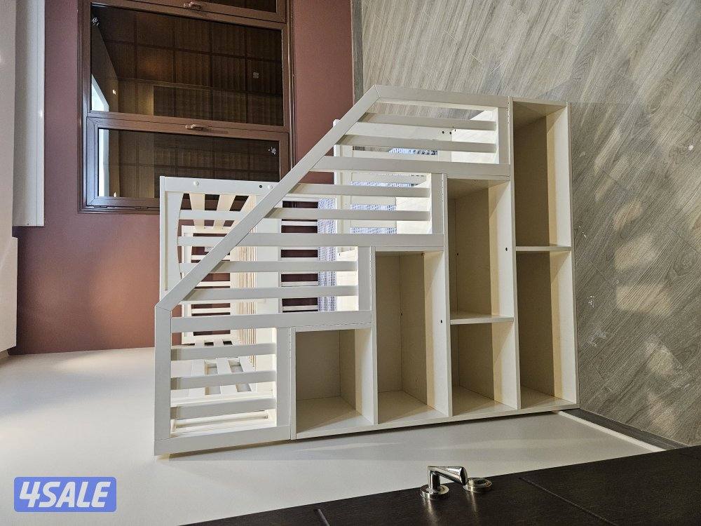 للبيع غرفه نوم 3 سراير في 12