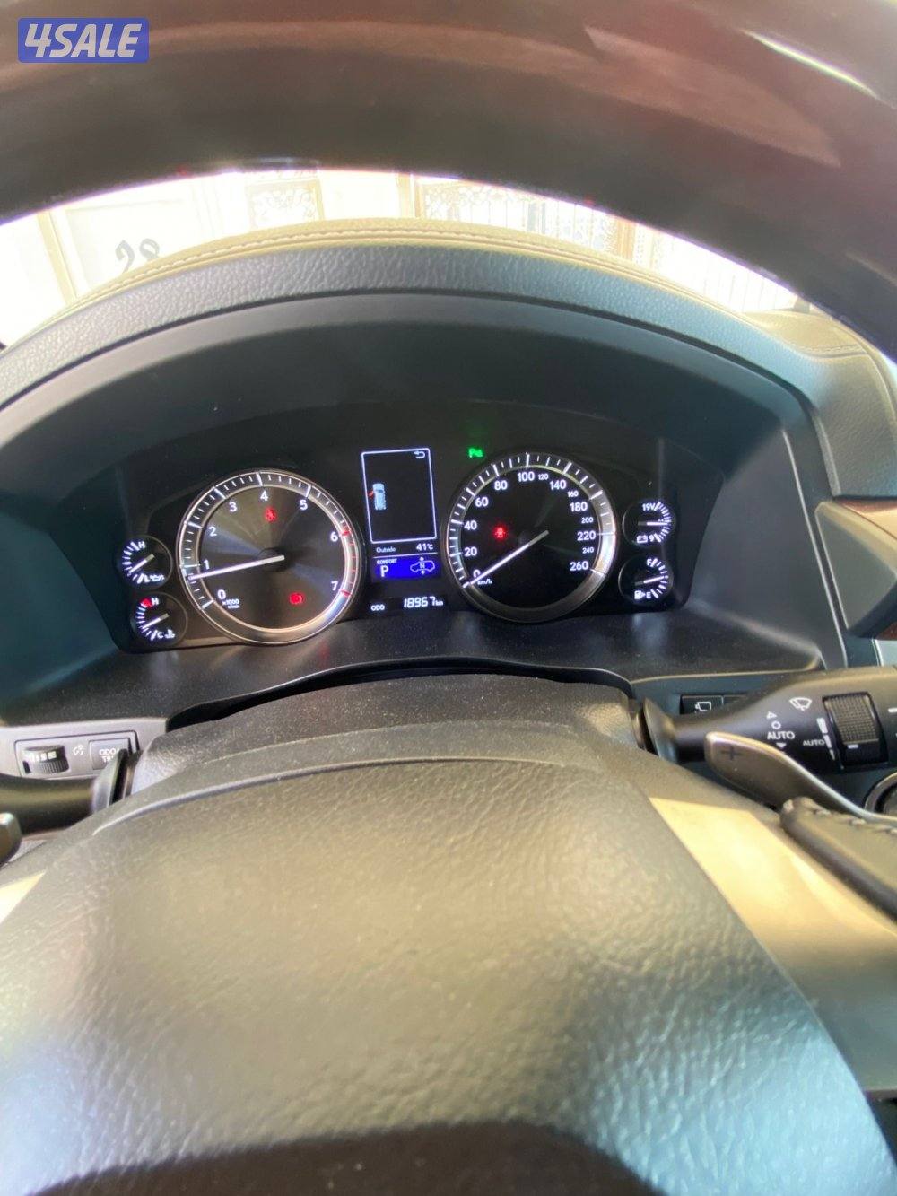 Lexus LX 570 Sport - مخزن1