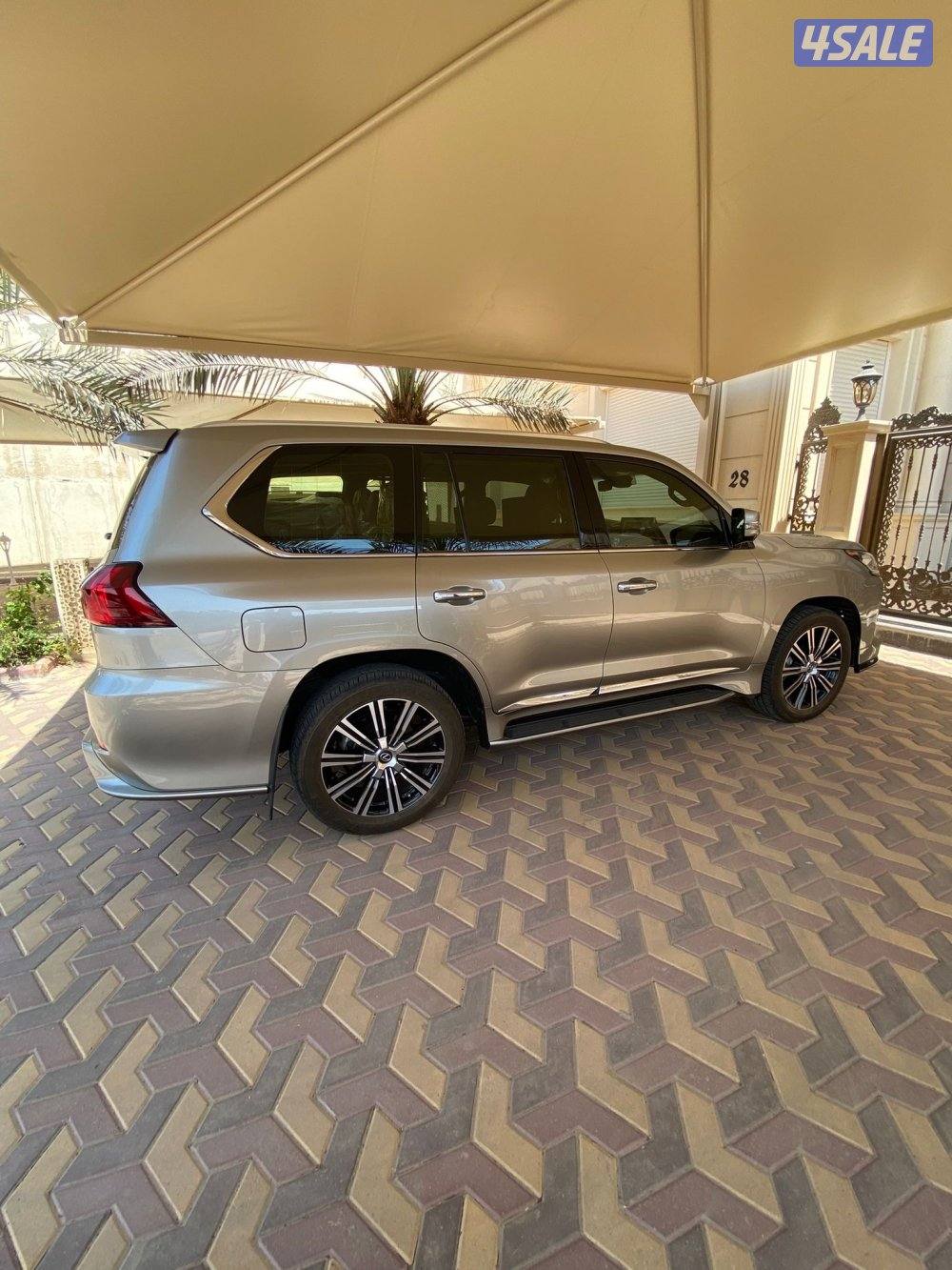 Lexus LX 570 Sport - مخزن8