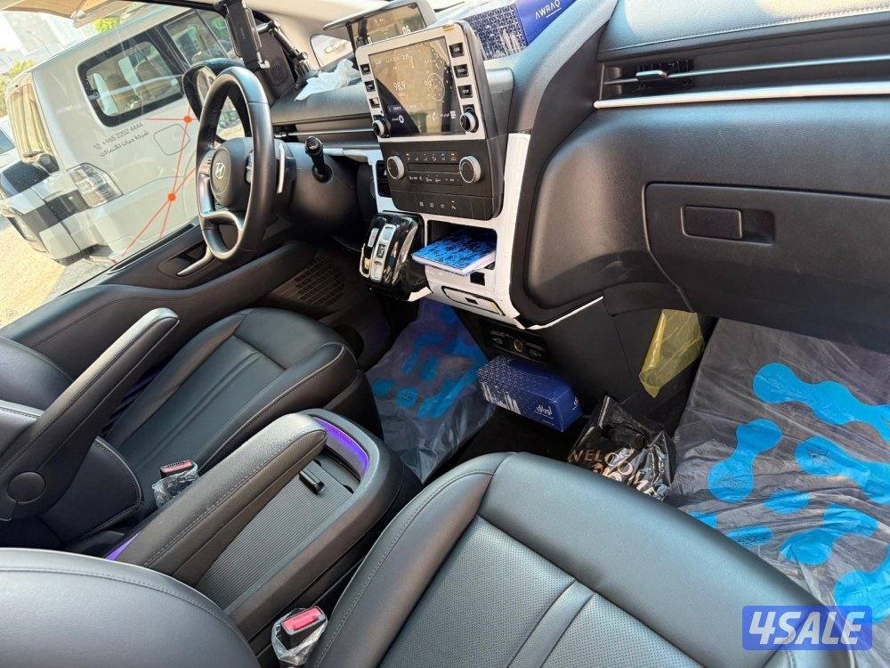 للبيع ستاريا موديل 2023 عداد44863 صبغ الوكاله ماعدا قطعه واحده1