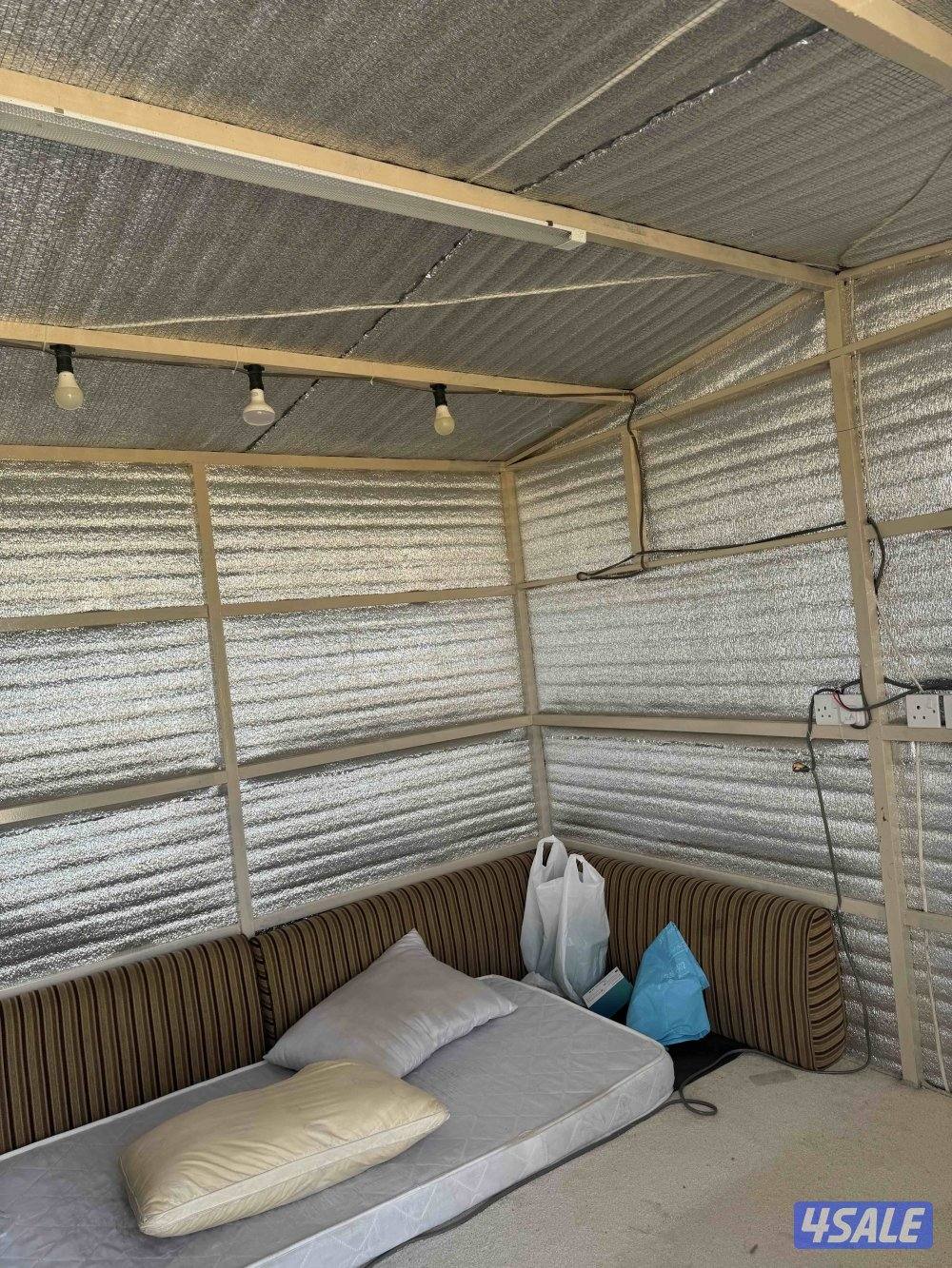 غرفة عامل و مطبخ3