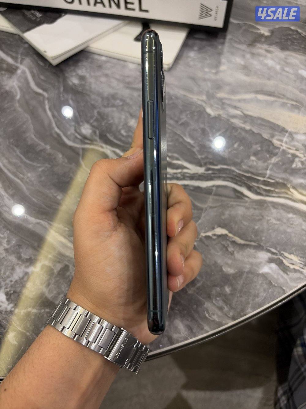 آيفون ١١برو ٢٥٦  قيقا  اخضر بحاله  جيده جدا4