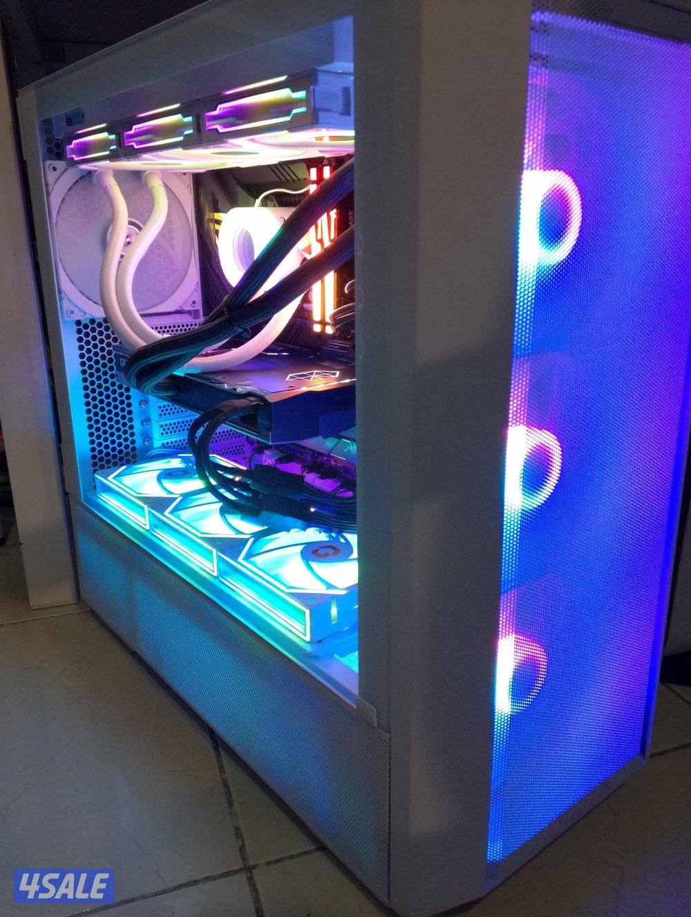 RTX 4090 Liquid Suprime X, i9-14900kf 32gb ddr50