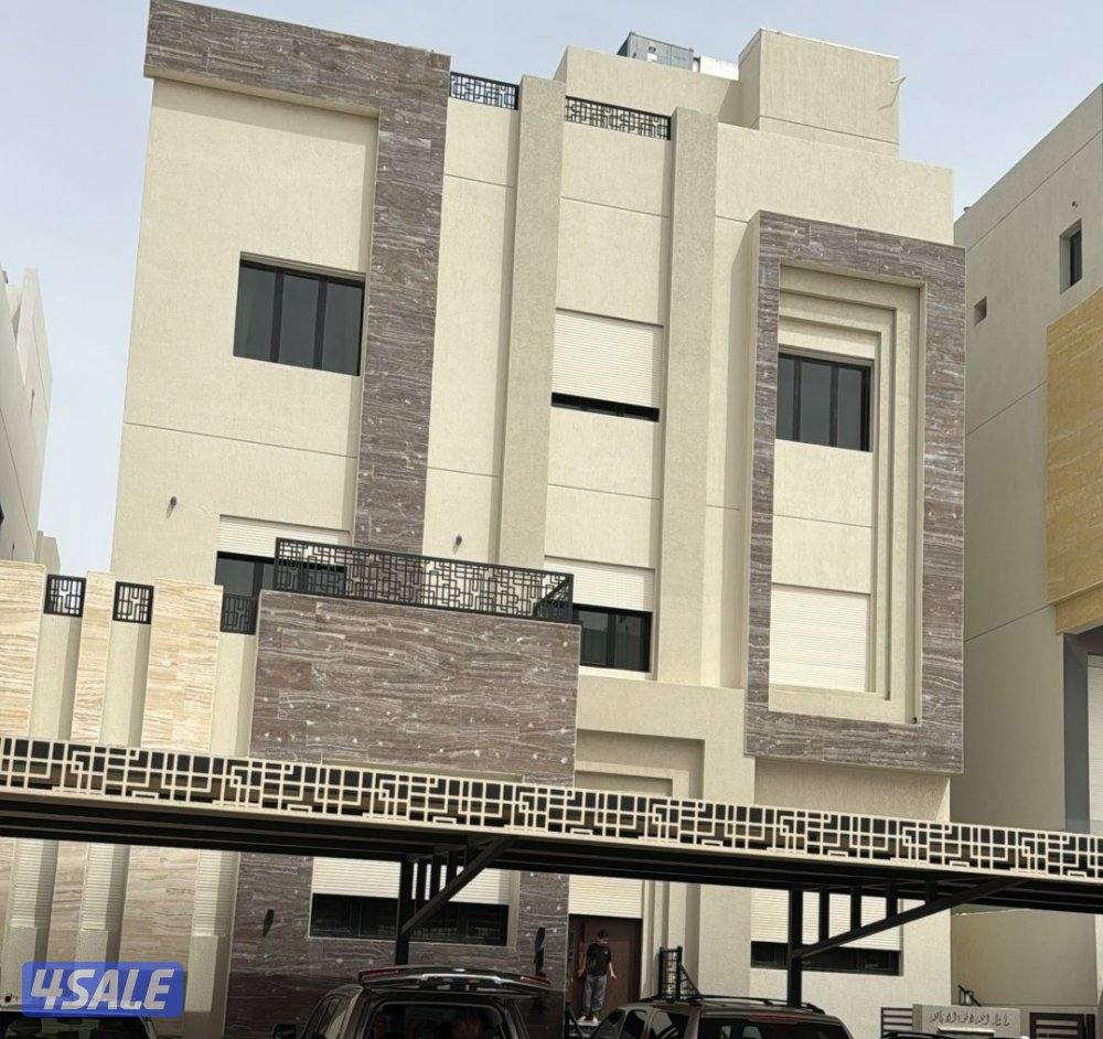 للبيع بيت في المطلاع N11 سرداب وثلاثه أدوار وربع0