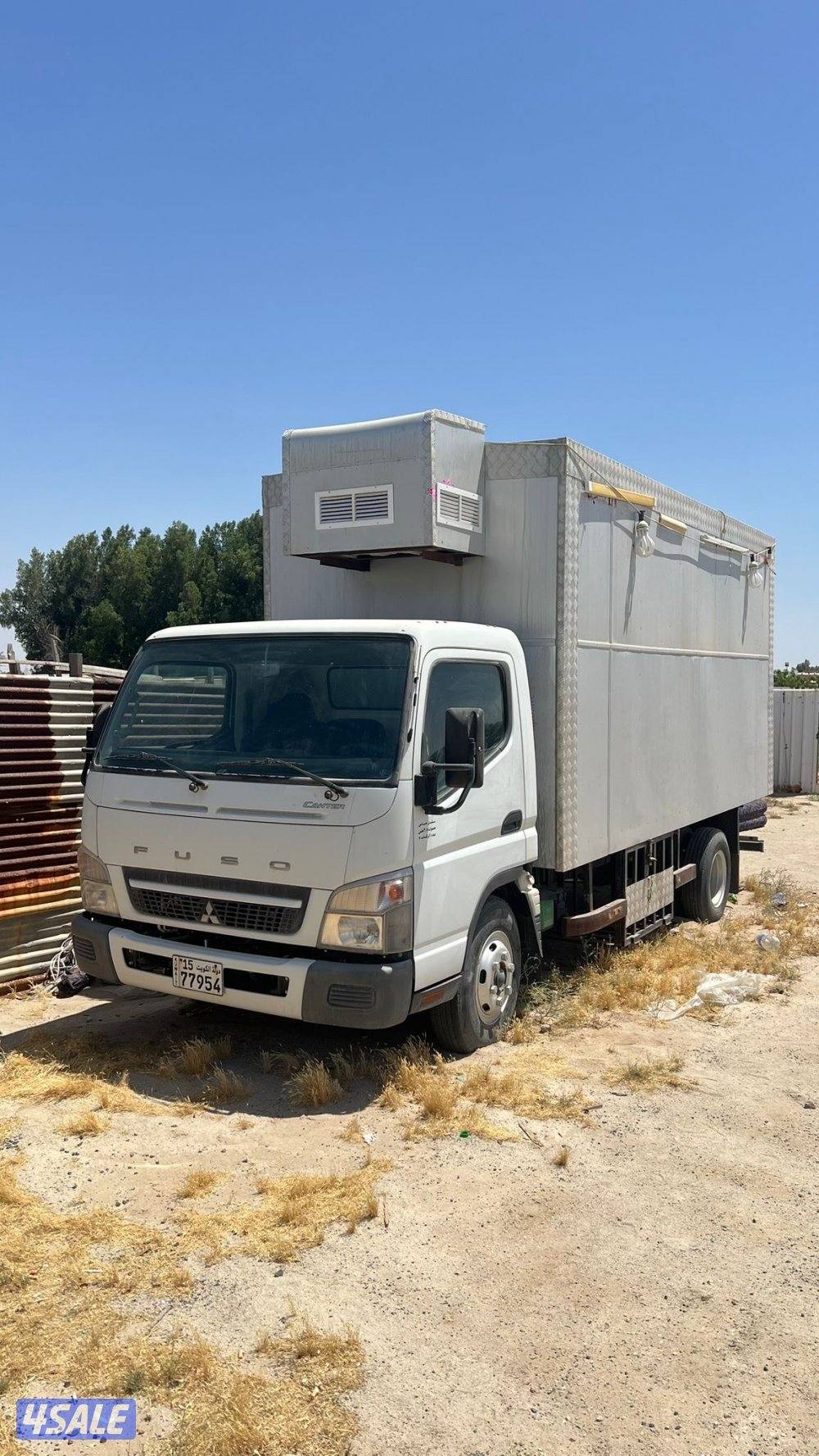 للبيع ميتسوبيشي موديل ٢٠١٧ عداد ١٦٠٠ مو ماشيه0