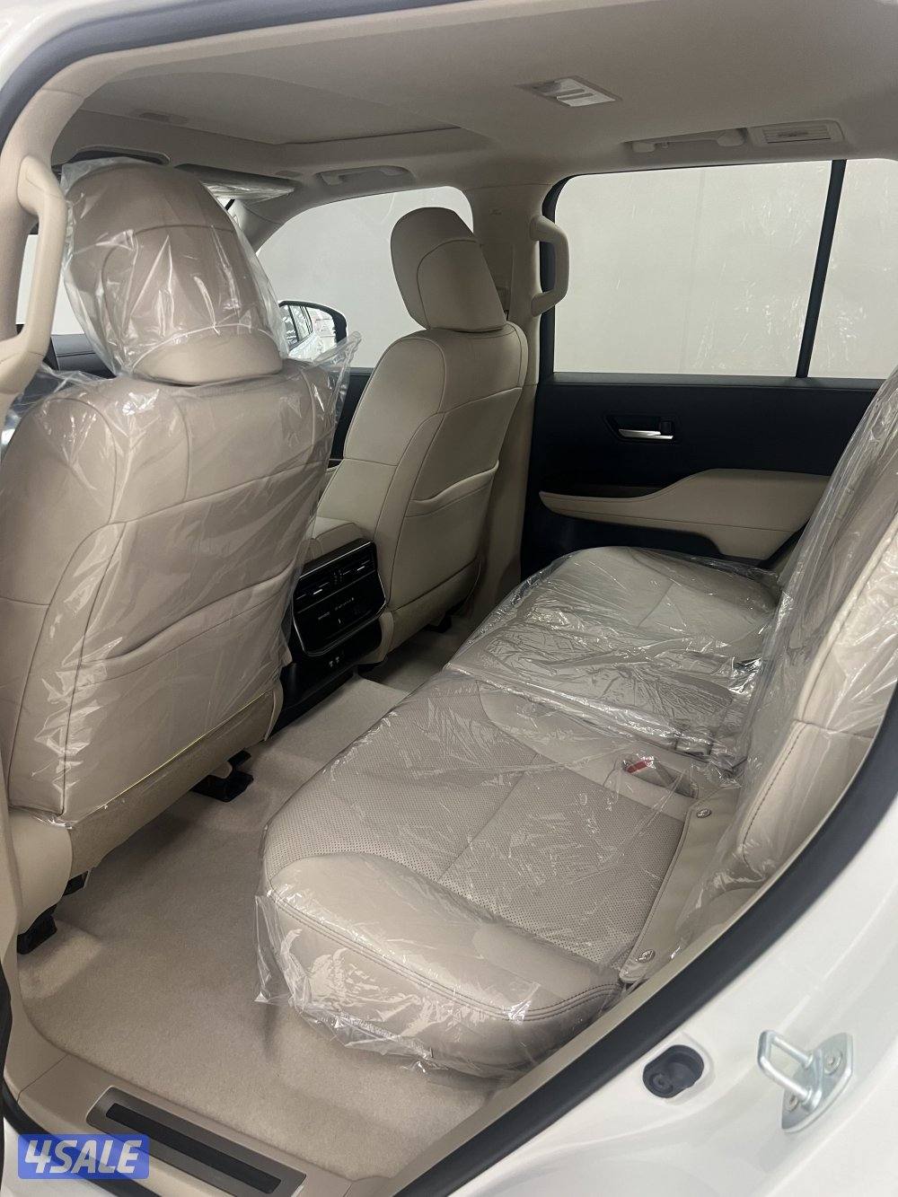 لاندكروزر توين تيربو رنق 18 GXR 2026 أصفار5