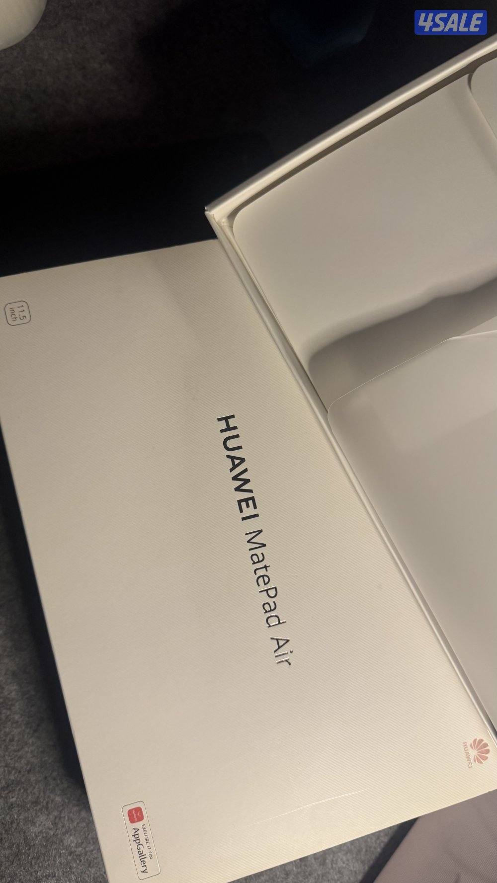 تابلت هواوي استخدام خفيف ومعاه الكرتون والقراطيس والشحن وكل شي2