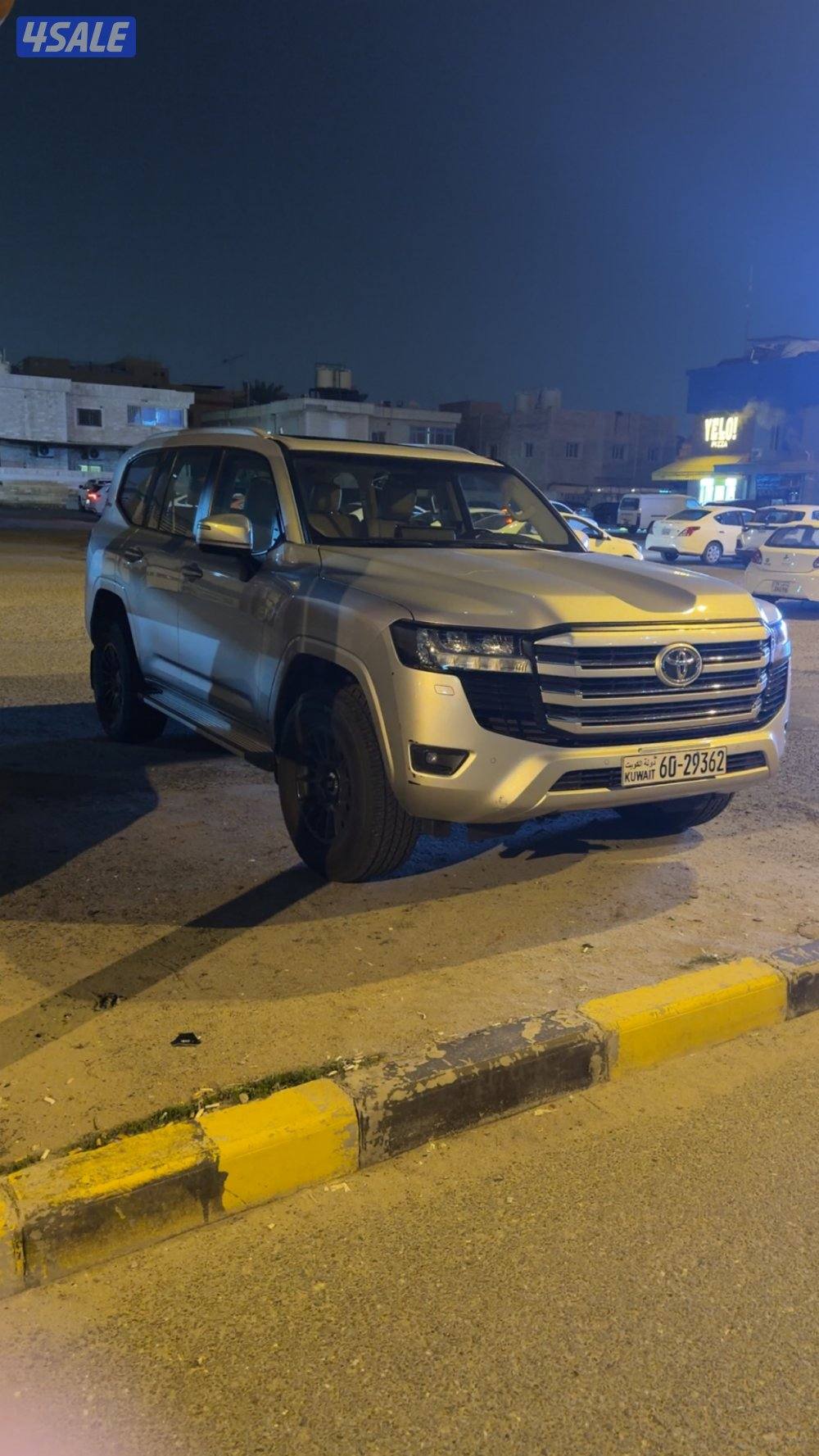 للبيع لاندكروزر 2022 تون تيربو1