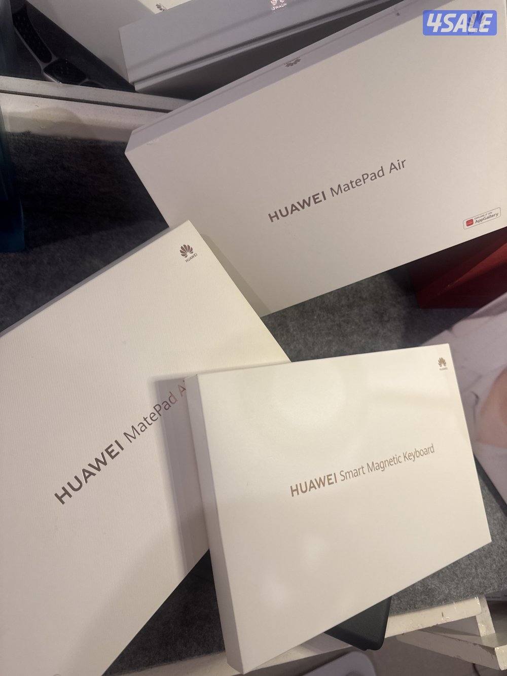 تابلت هواوي استخدام خفيف ومعاه الكرتون والقراطيس والشحن وكل شي6