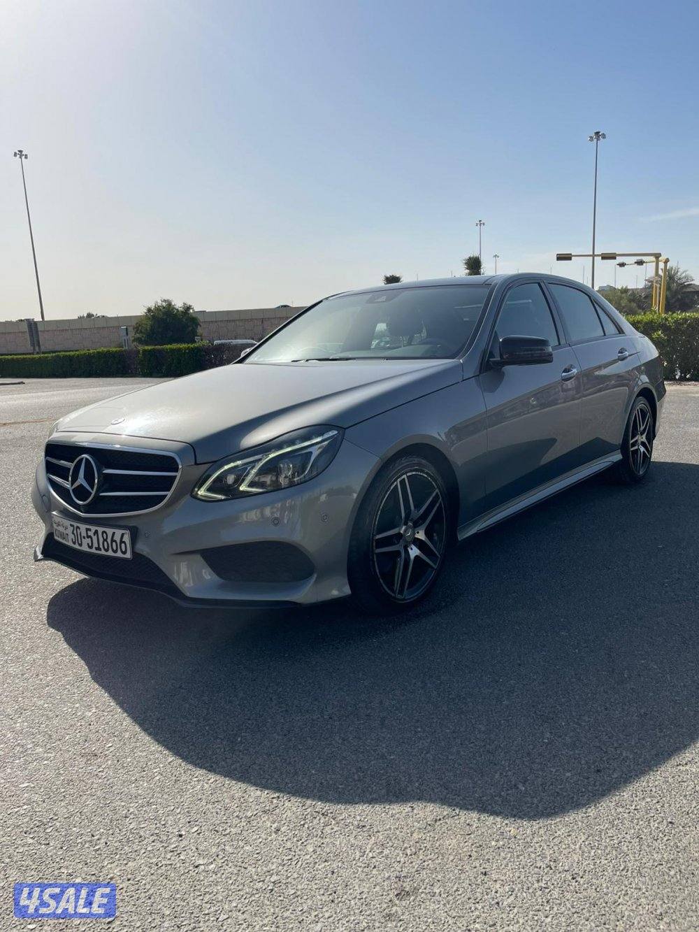 مرسيدي E300 موديل ٢٠١٥ شبه وكالة0