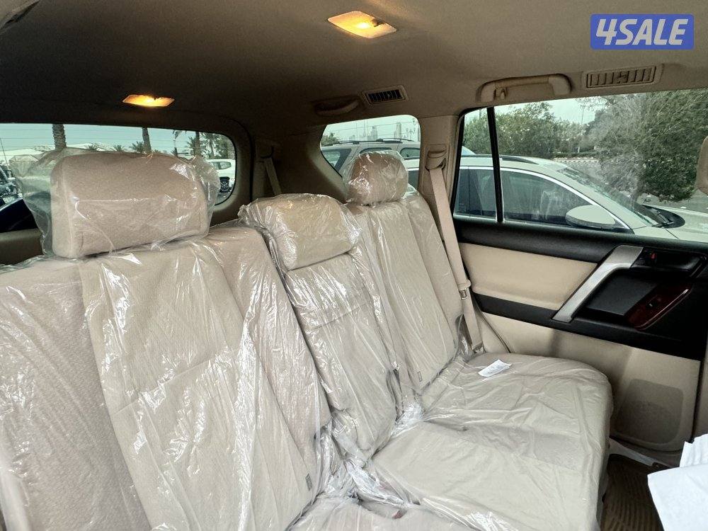 Prado || TXL 2012 || Black || Sunroof || Rear Camera4