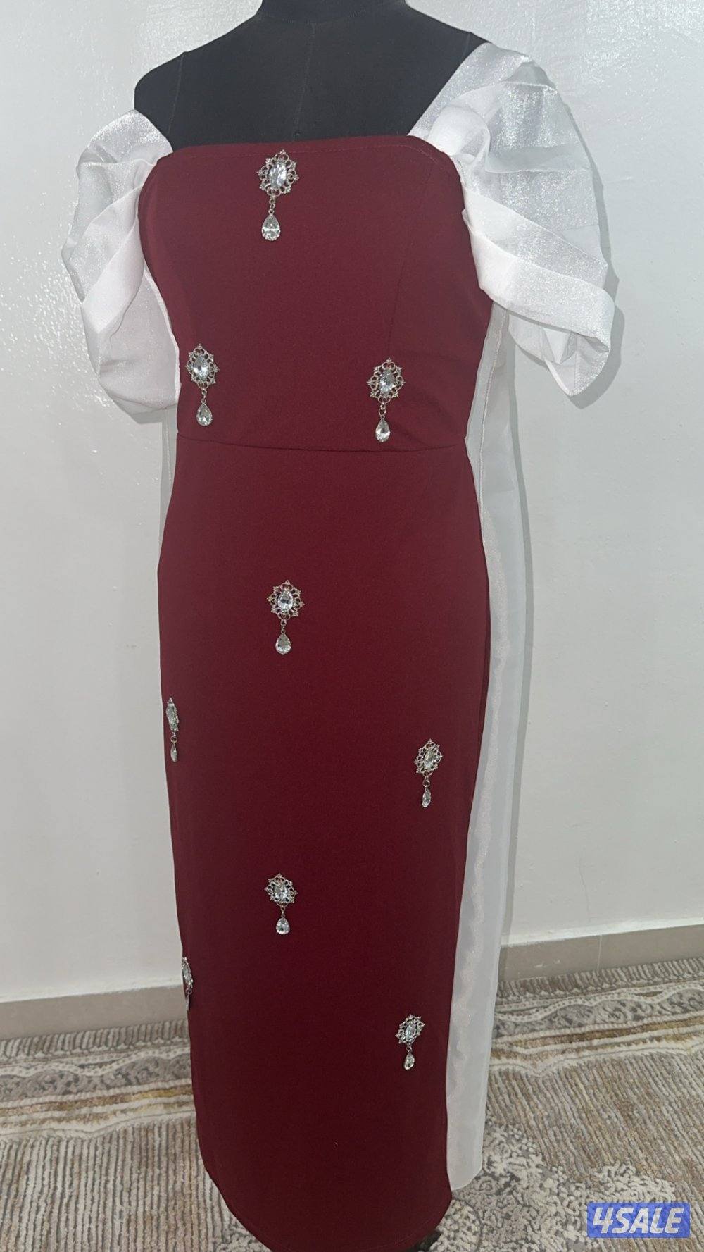 عندي دراريع وفساتين بنات الاسعار تبدا من ٥ اللي تبي تدش وتسب0