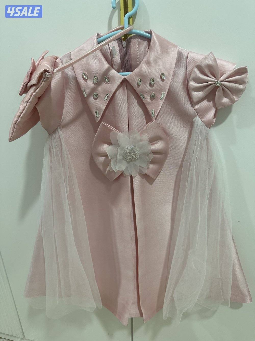 عندي دراريع وفساتين بنات الاسعار تبدا من ٥ اللي تبي تدش وتسب2