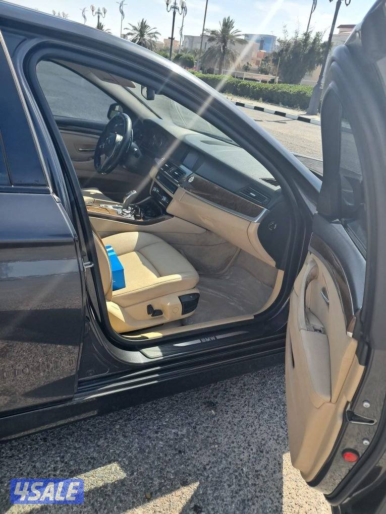 للبيع  بي أم ٥٣٠ أي ٢٠١٣6