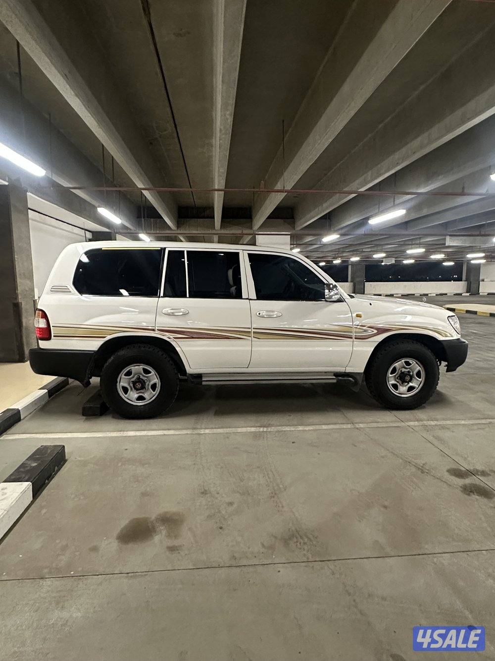 للبيع لاند gx 200511