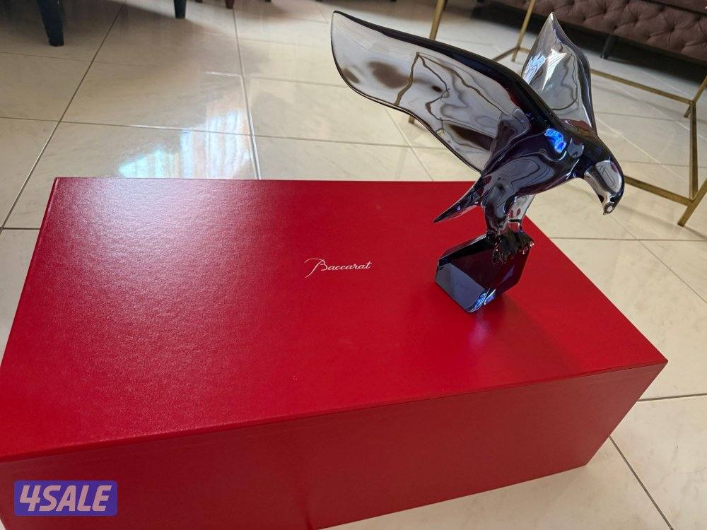 للبيع تناغرا النسر - ماركة بكارا1