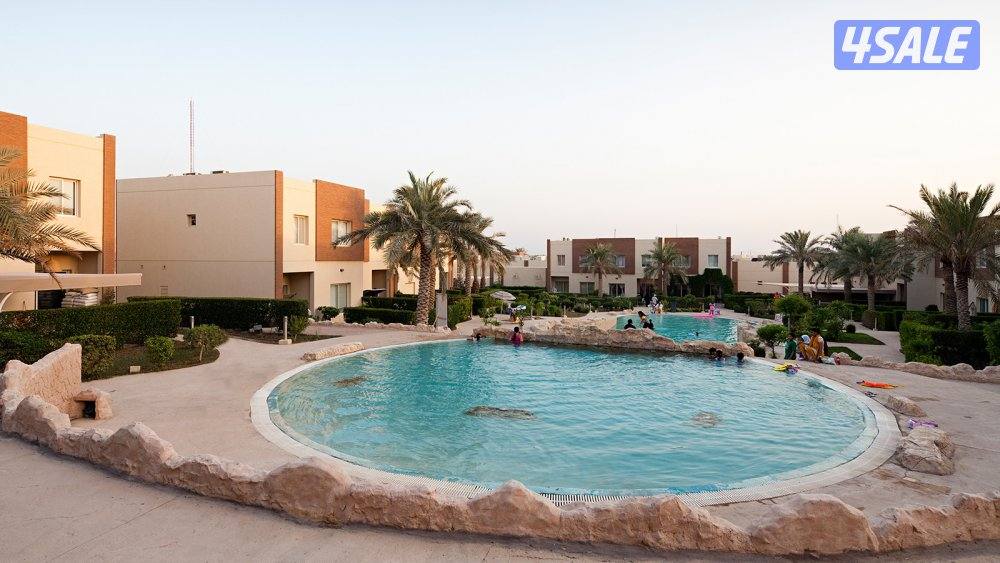 للبيع شاليه بمنتجع صالح شهاب الجليعه0