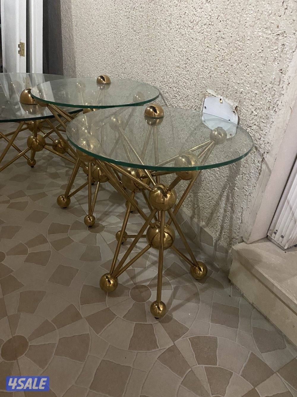 للبيع طاولات0