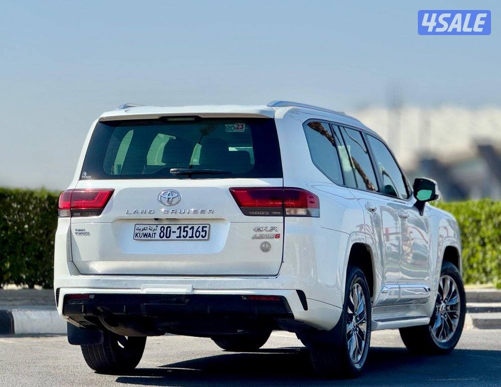 لاندكروزر ايرو اس تون تيربو 2023 صبغ الوكاله4