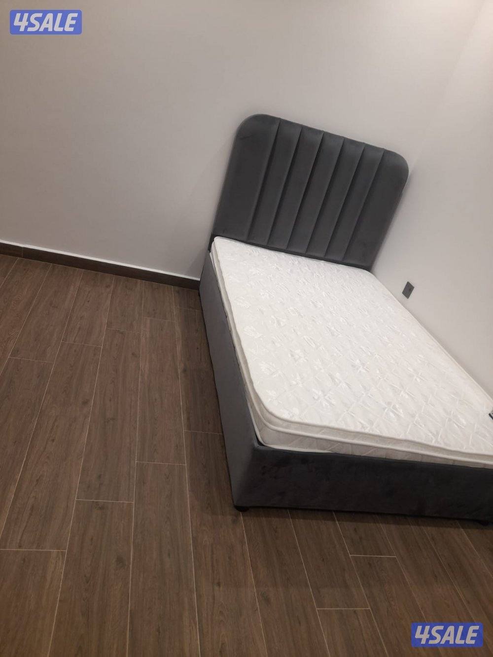 سرير نفر مقاس 90 في190مع الفرشه مع التوصيل السعر 40 دينار5