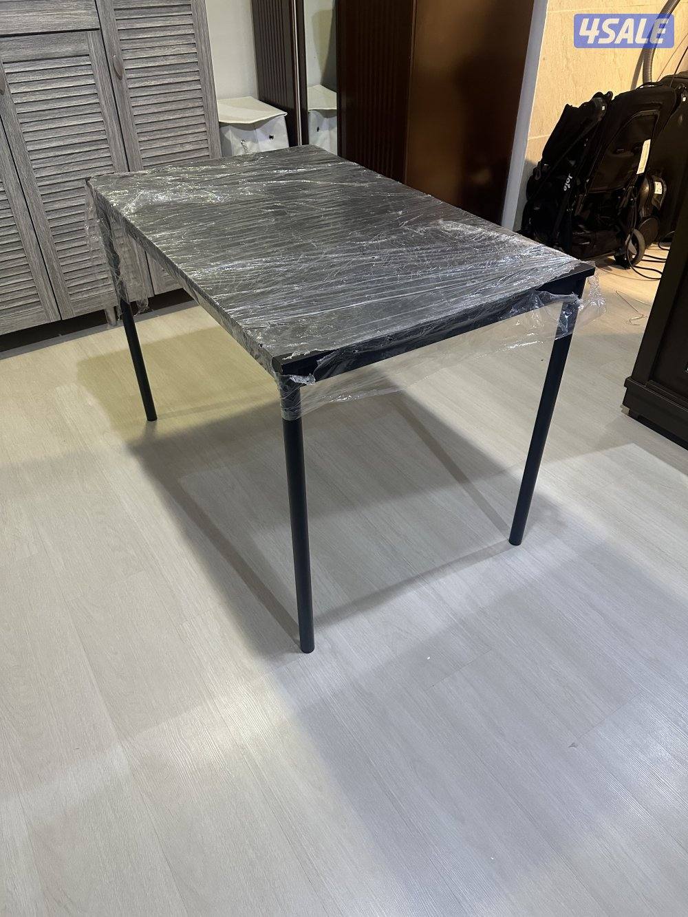 IKEA table and chair less used for 25Kd2