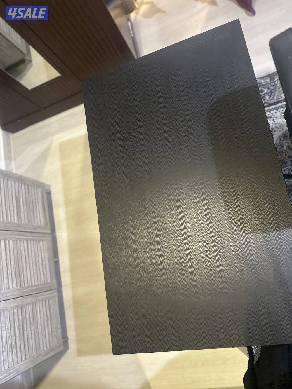 IKEA table and chair less used for 25Kd5