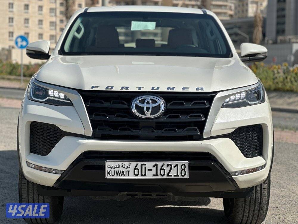 للبيع تويوتا فورتنر وارد الوكالة الساير2