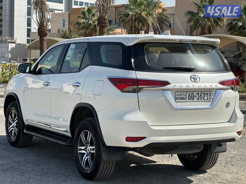 للبيع تويوتا فورتنر وارد الوكالة الساير3