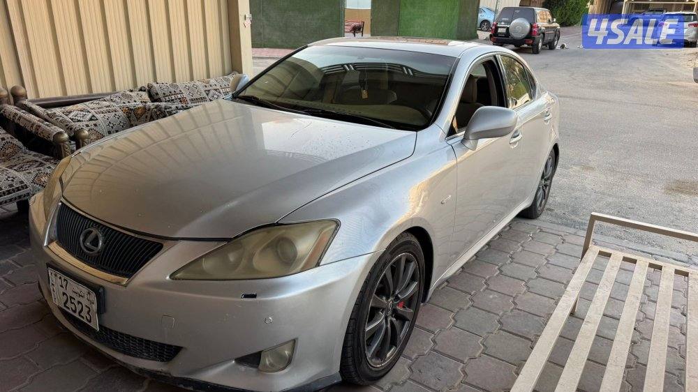 لكزس is300 موديل 20080