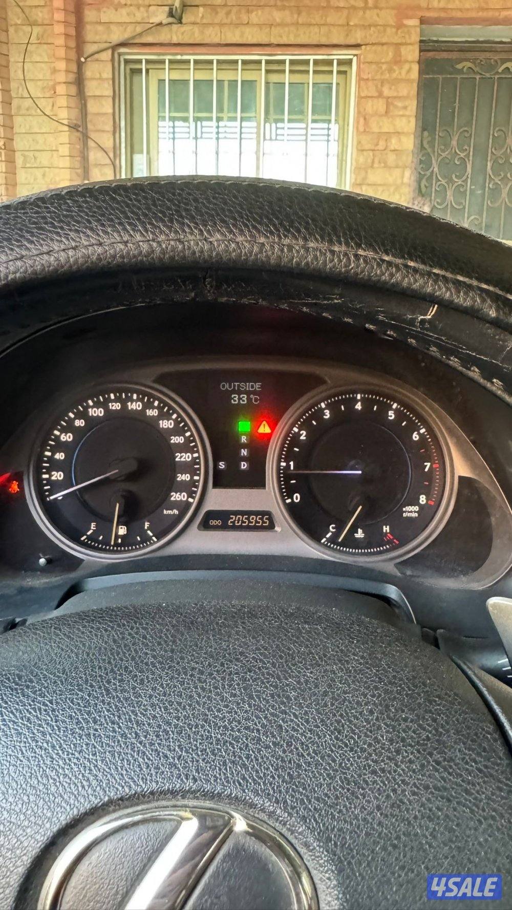 لكزس is300 موديل 20085