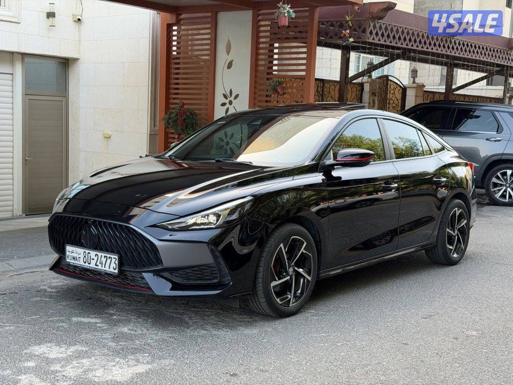 MG GT 2024 BALCK EDITION0