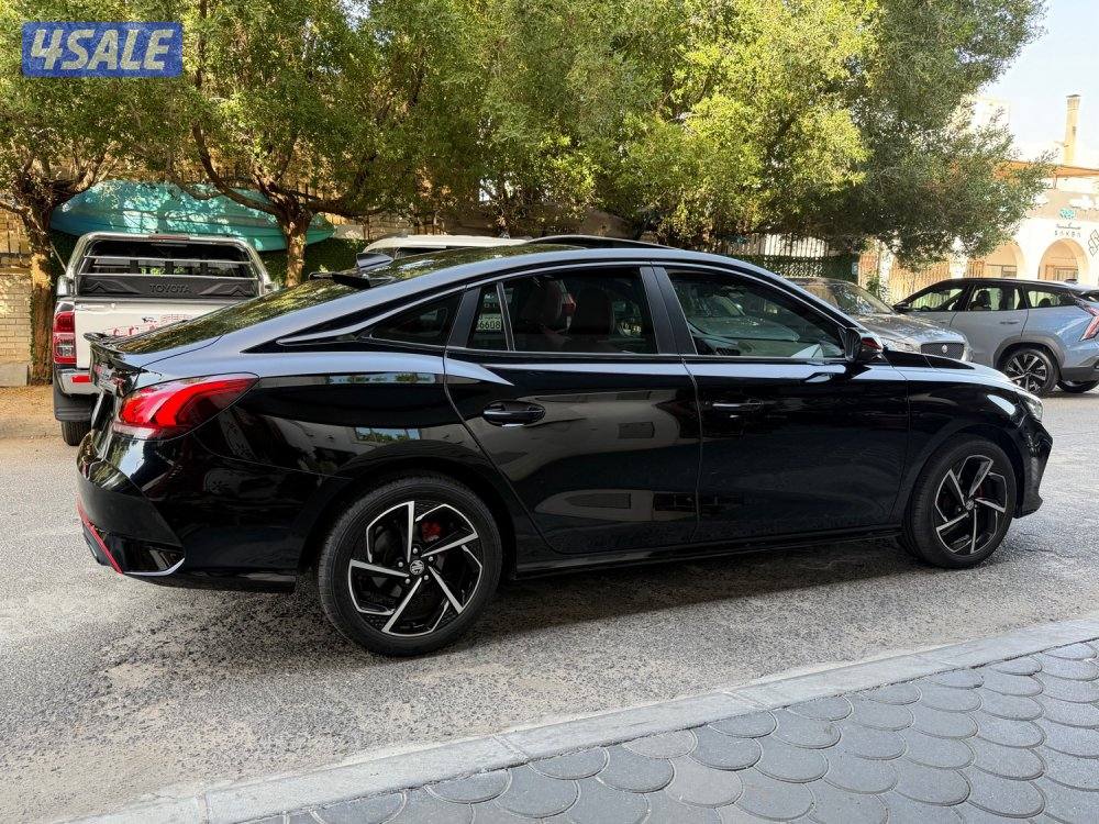 MG GT 2024 BALCK EDITION3