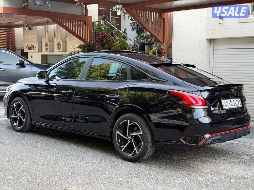 MG GT 2024 BALCK EDITION7