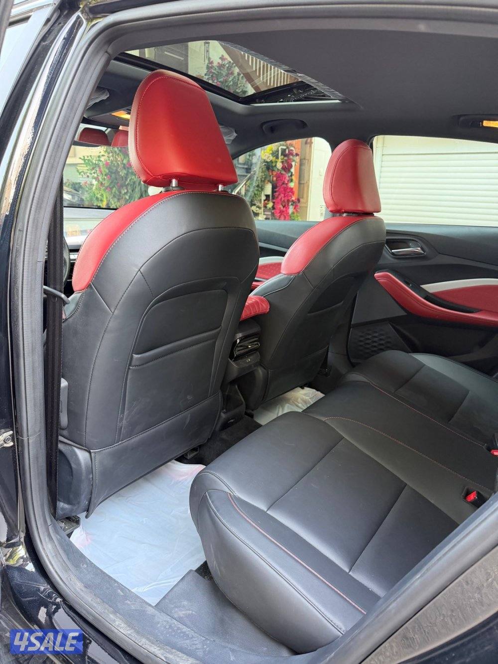 MG GT 2024 BALCK EDITION12