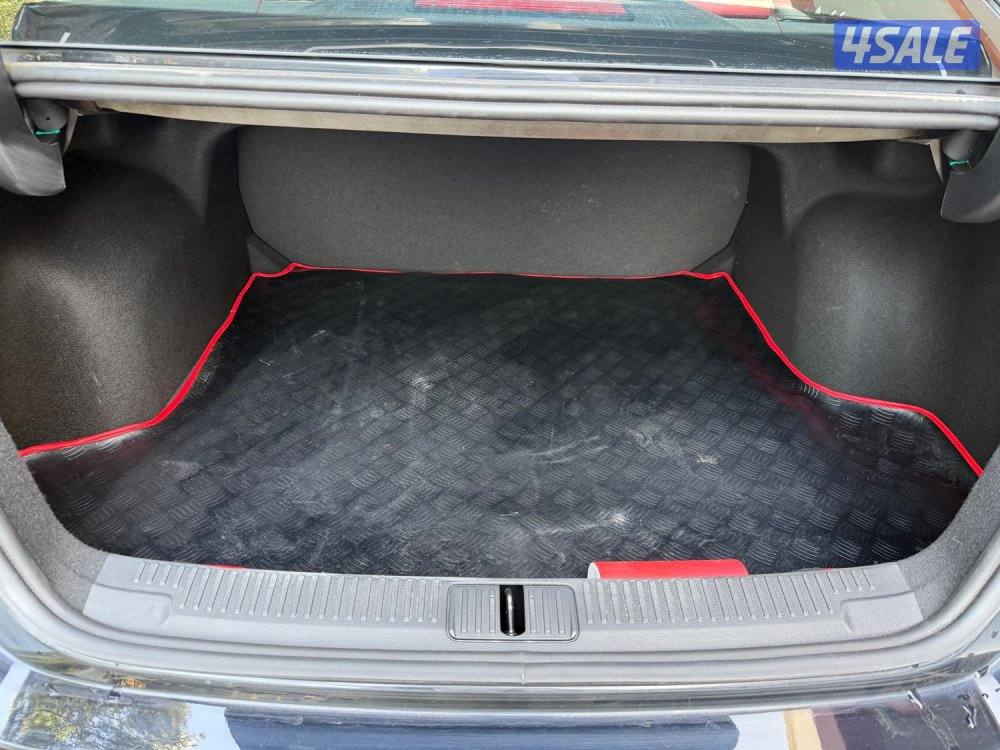 MG GT 2024 BALCK EDITION14