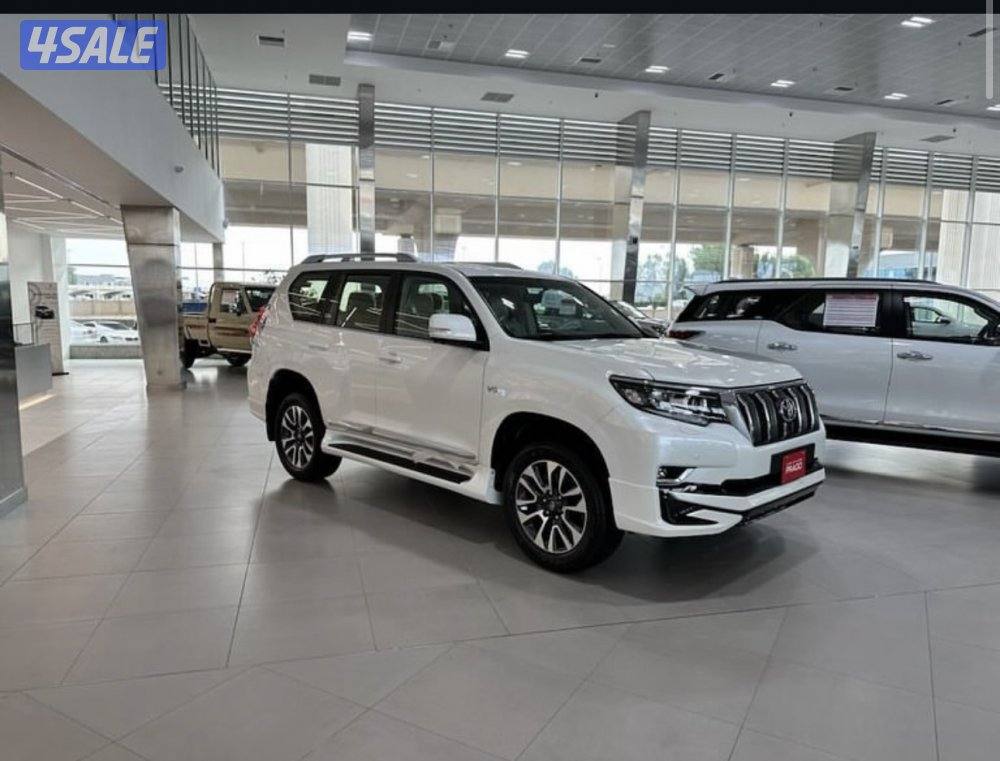 للبيع برادو مخزن VX كامل المواصفات اعلى درجه 2023 ماشى 30 طالع 20240