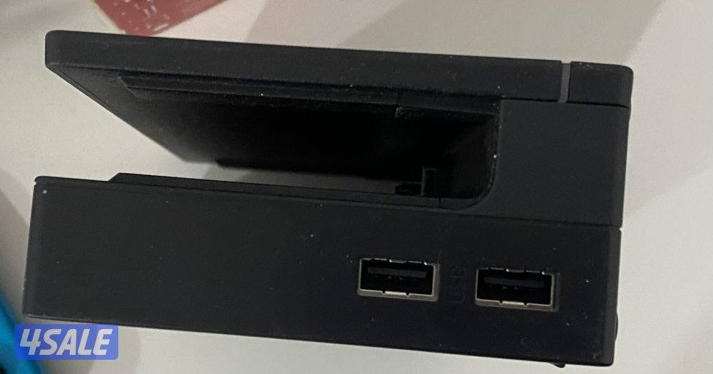 New Nintendo switch barely used full box included with fc 25, No: