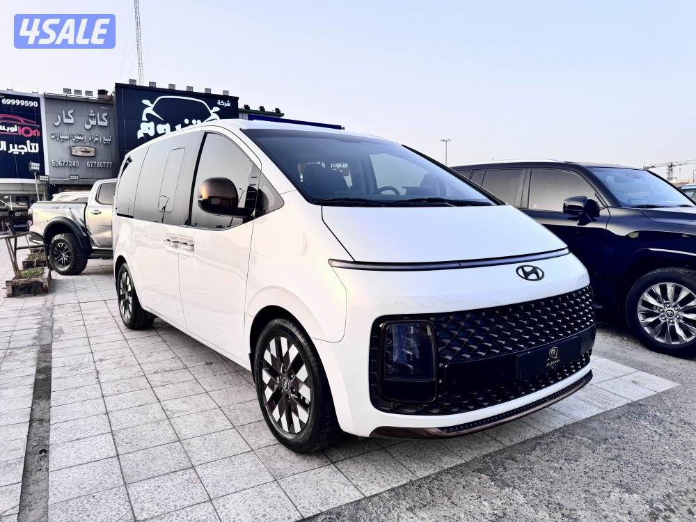 2023 Hyundai Staria
