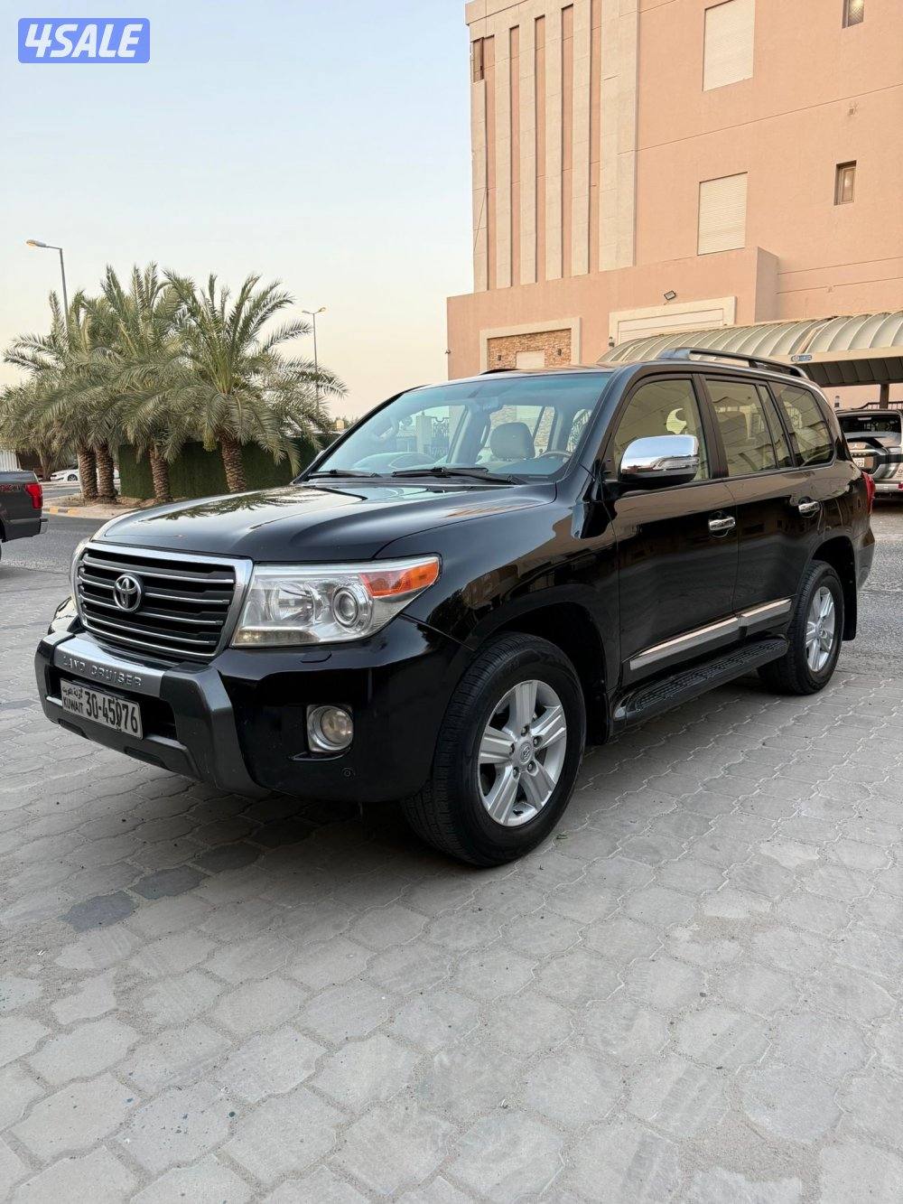 2014 Toyota لاند كروزر
