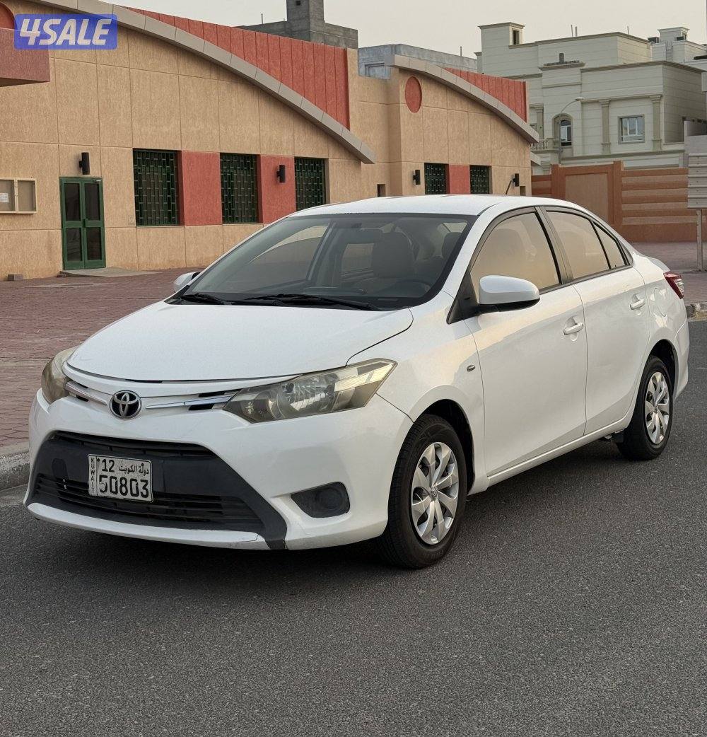 2014 تويوتا Yaris