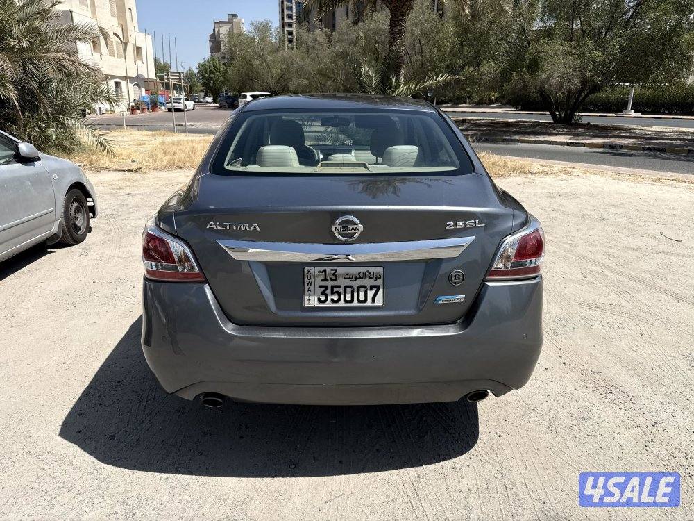 2015 نيسان ألتيما