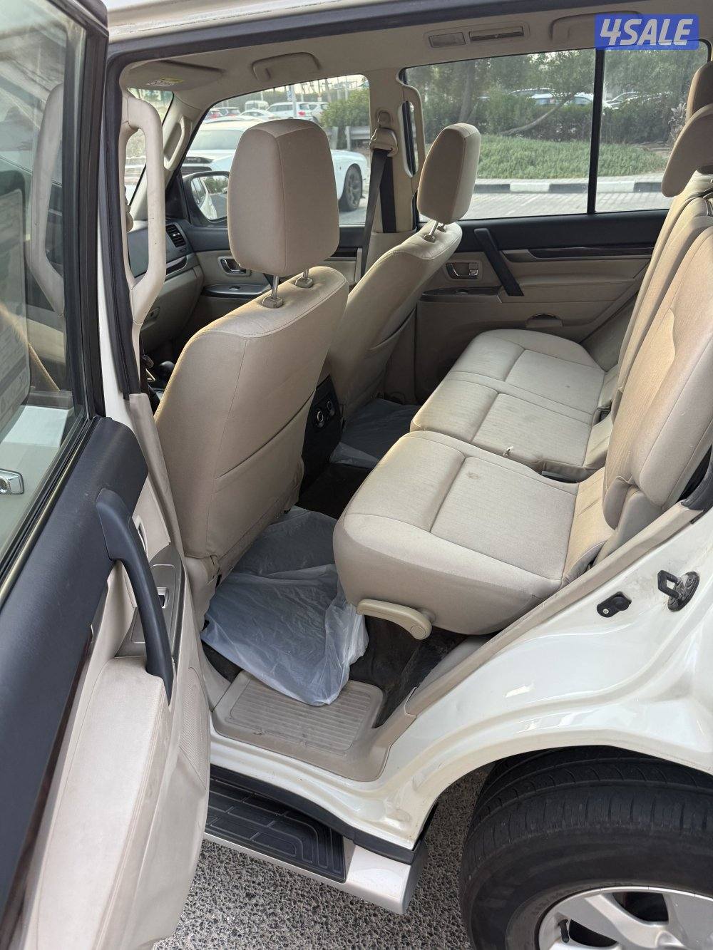 2020 Mitsubishi باجيرو