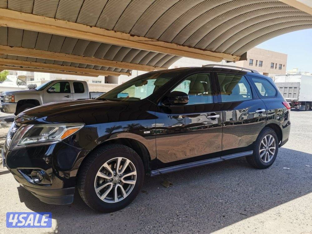 2013 نيسان Pathfinder