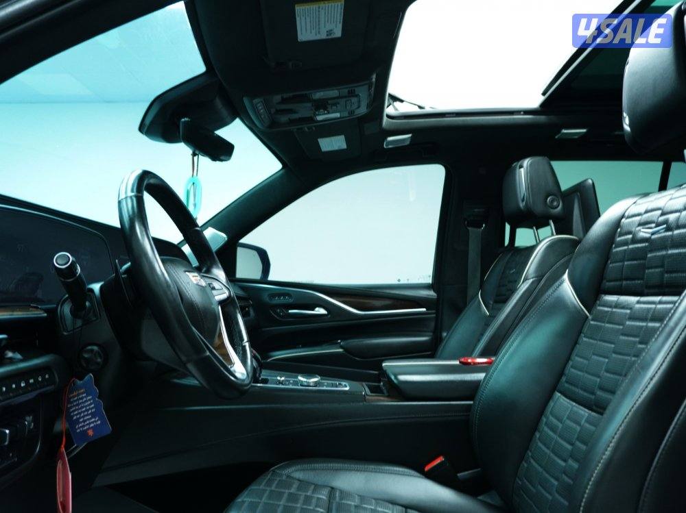 2021 كاديلاك Escalade