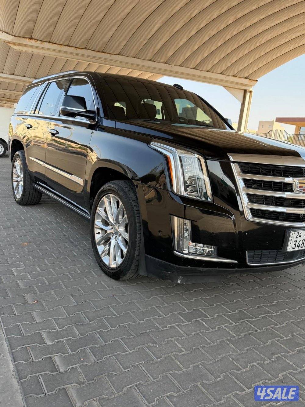2018 كاديلاك Escalade